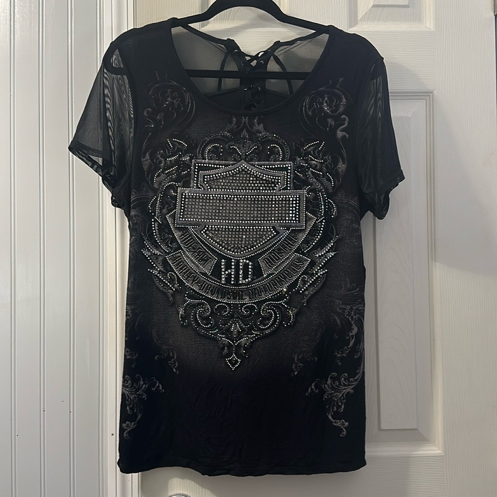 EUC HARLEY DAVIDSON EMBELLISHED TSHIRT SZ L?
